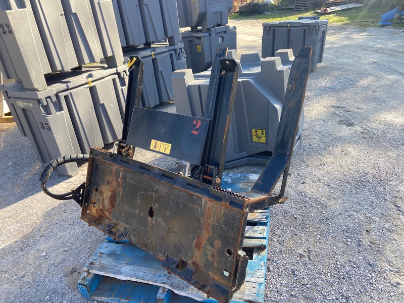 Attachments  Boss Bin Lifter Photo